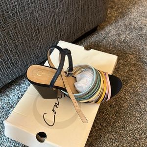 NWT Black colorful strap sandals, size 8